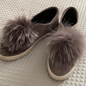 Womens Delman size 8 slip on sneaker with real fur Pom Pom detail